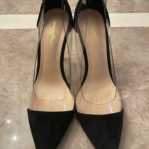 Beautiful shoes never worn. High quality